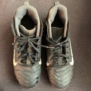 Boys Nike 5.5 Baseball Cleats